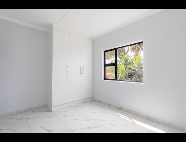 2 BEDROOM APARTMENT FOR SALE IN RUYTERWACHT